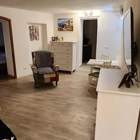 Apartman 아파트 카폴리베리